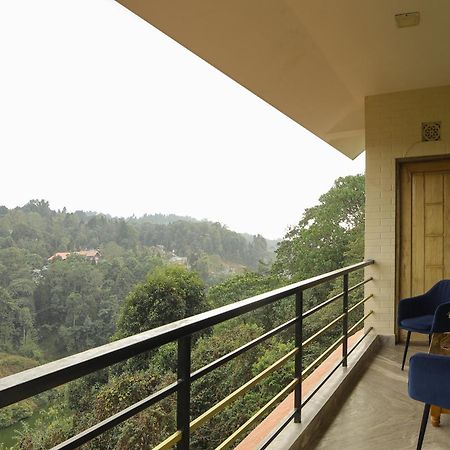 Banglo 466 m² dengan 21 bilik tidur dan 21 bilik mandi peribadi di Mirik Luaran gambar